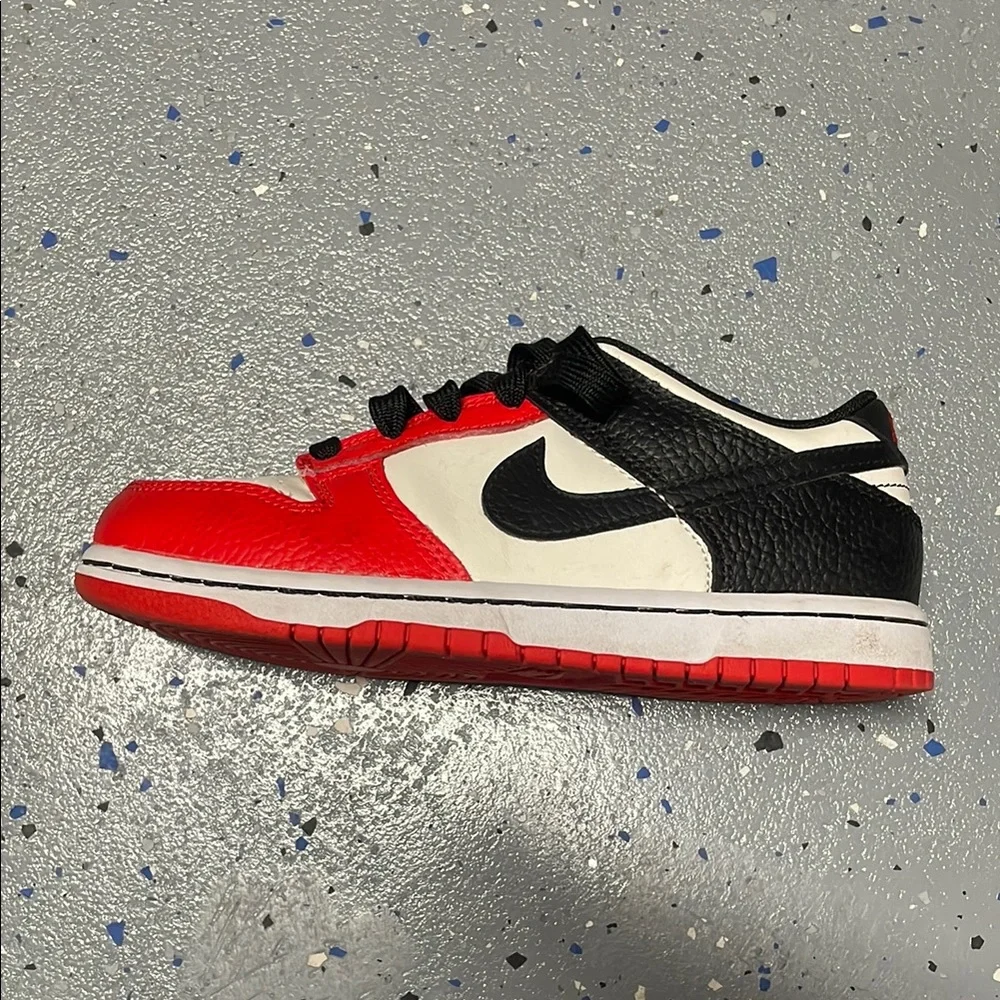 Nike Kids Sneakers in White, Red, and Black